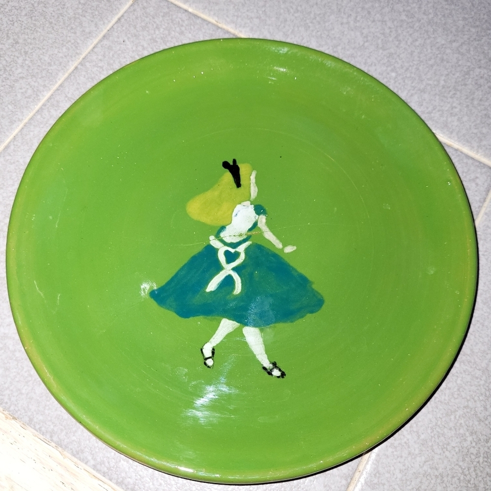 Alice in Wonderland Dessert dish